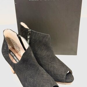 Matt Bernson Jagg MB115-1 Women's Shoes Color Black Woven